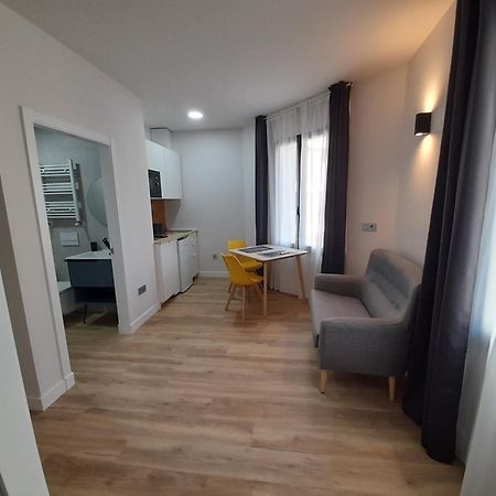 Apartamentos Recunchos Ourense Esterno foto