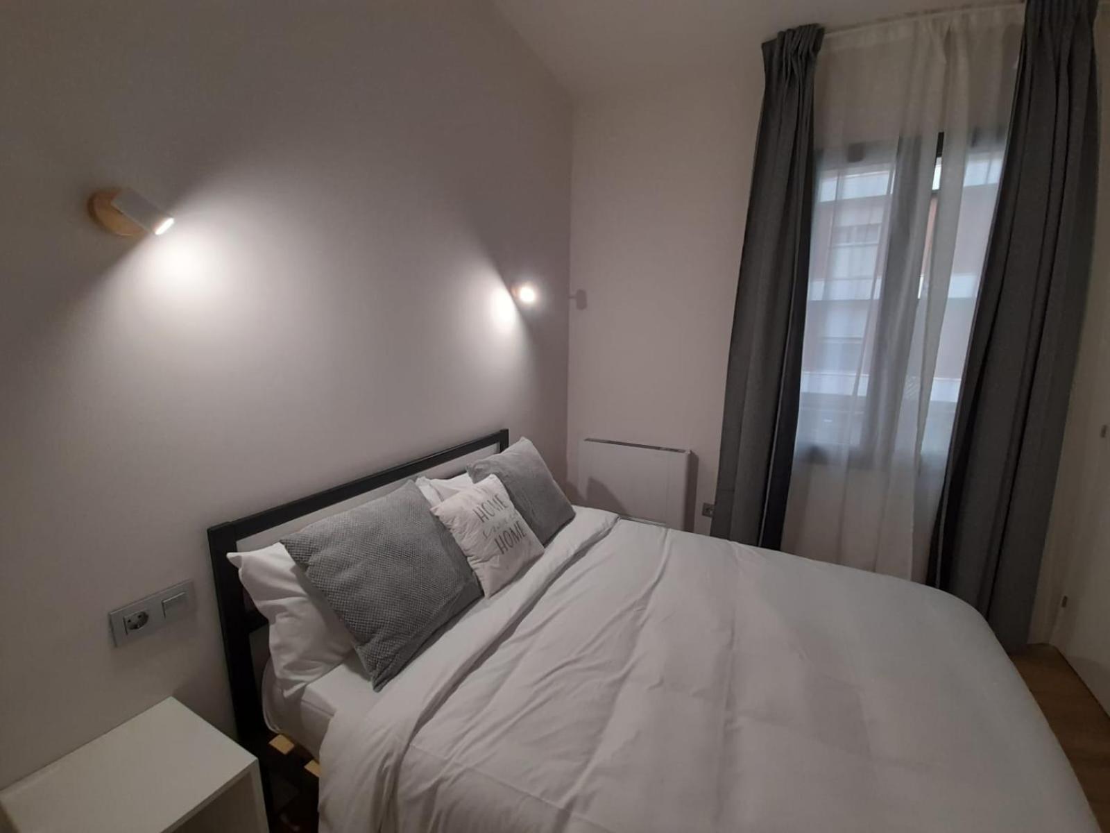 Apartamentos Recunchos Ourense Esterno foto