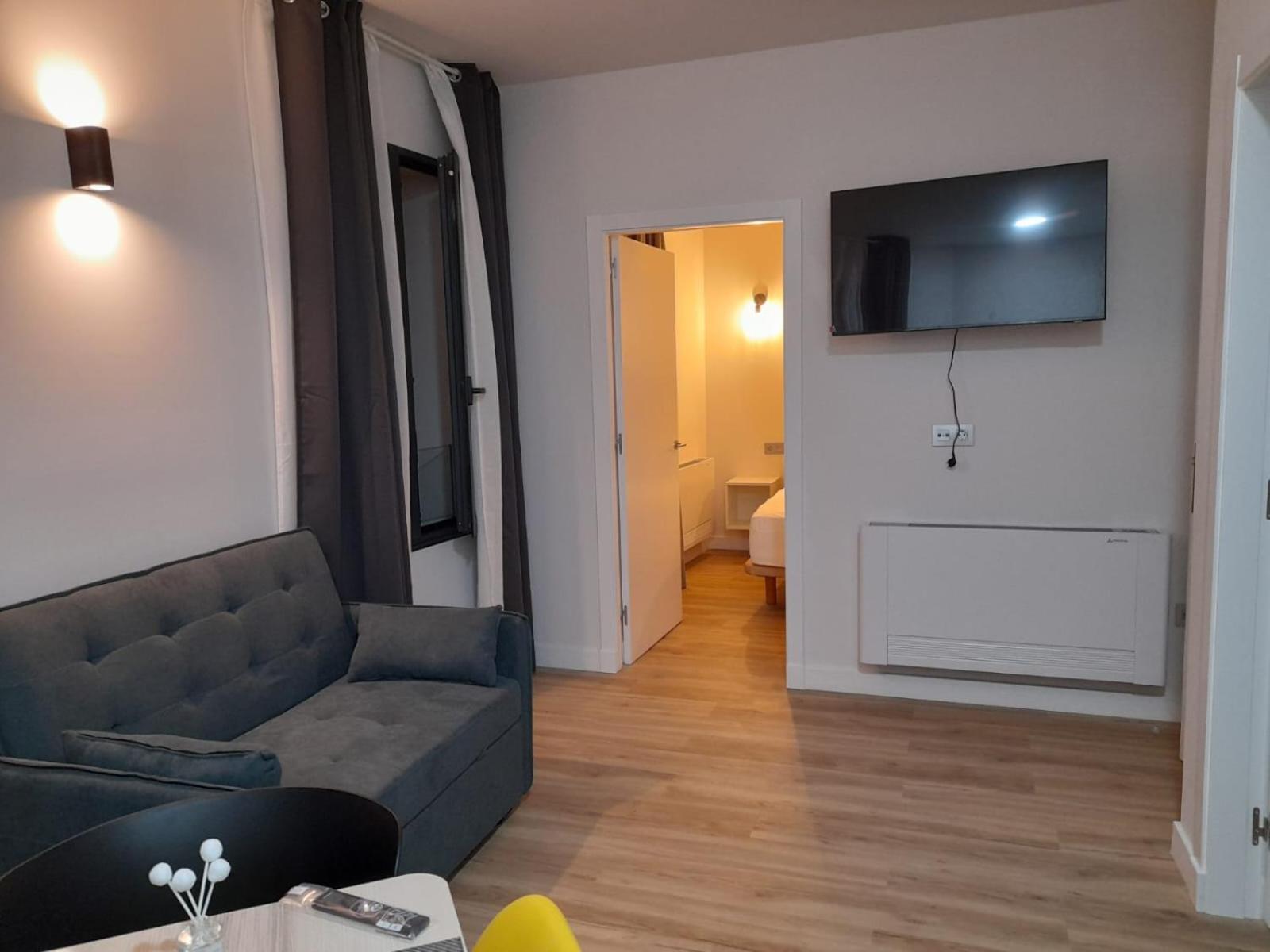 Apartamentos Recunchos Ourense Esterno foto