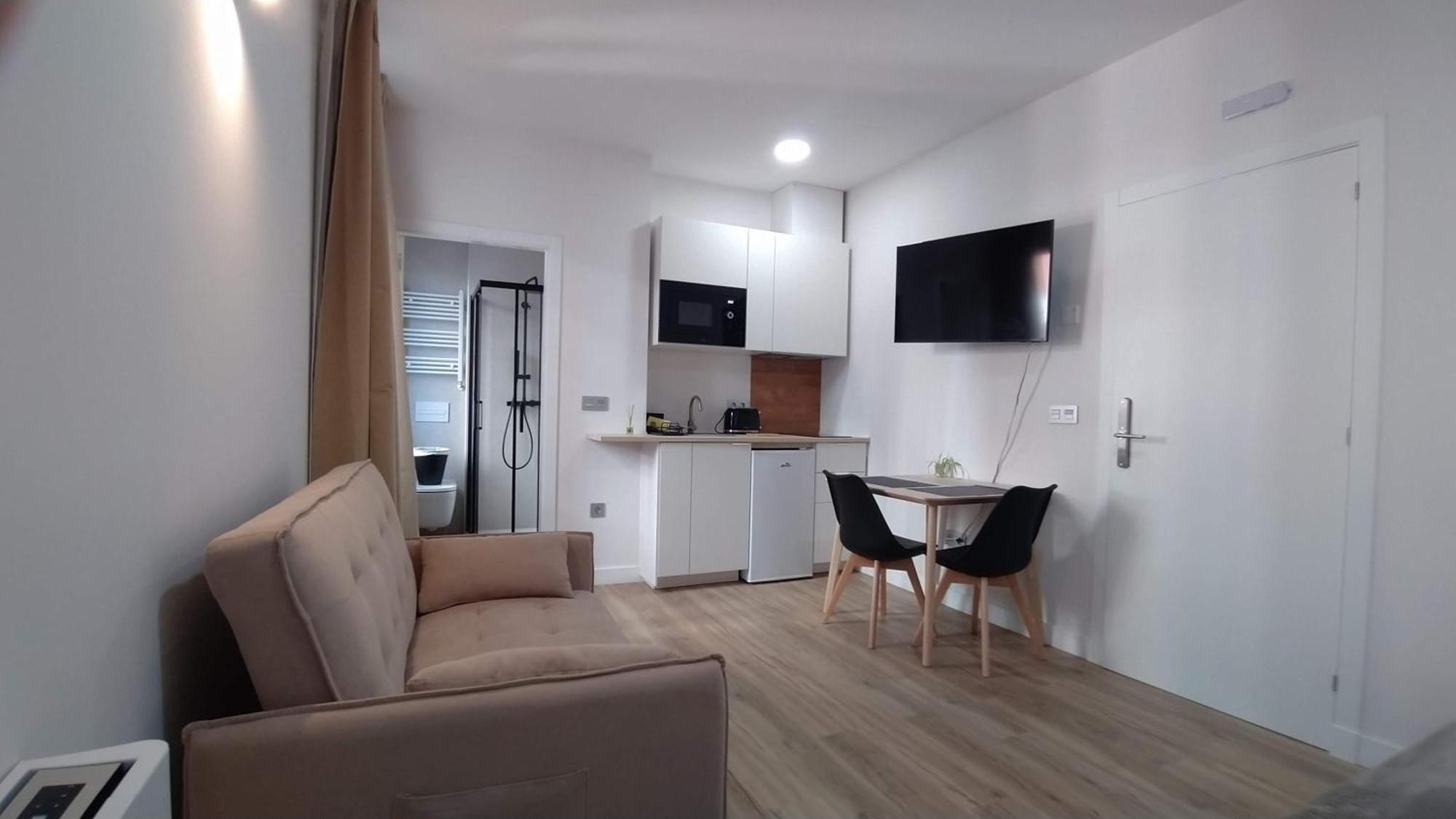 Apartamentos Recunchos Ourense Esterno foto