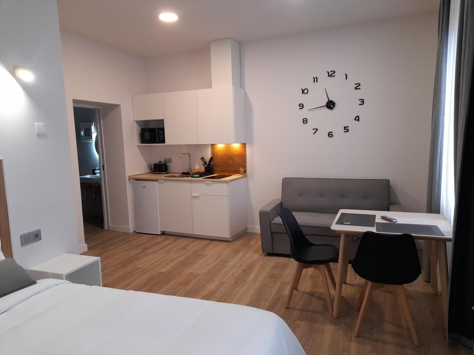 Apartamentos Recunchos Ourense Esterno foto