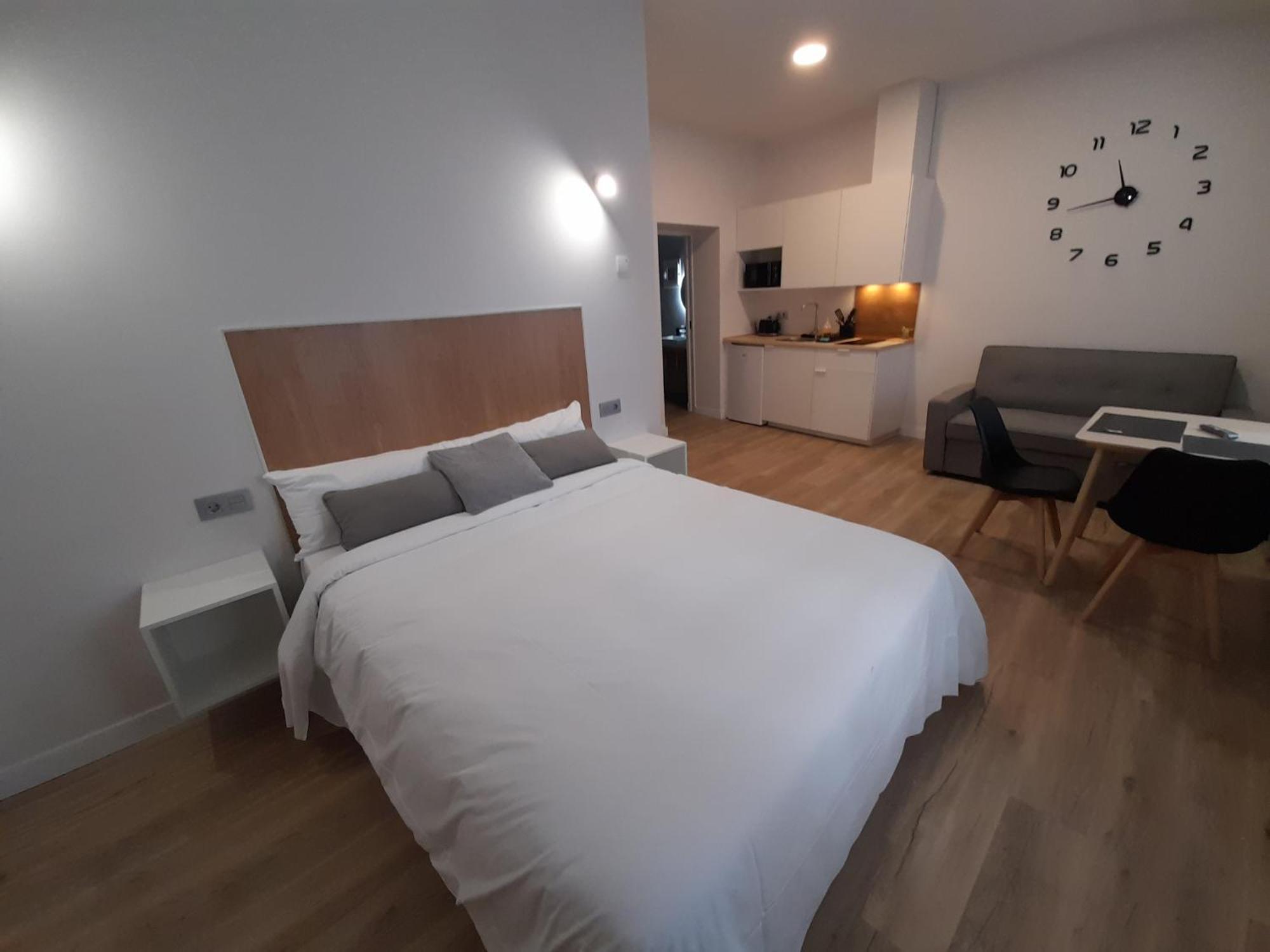 Apartamentos Recunchos Ourense Esterno foto