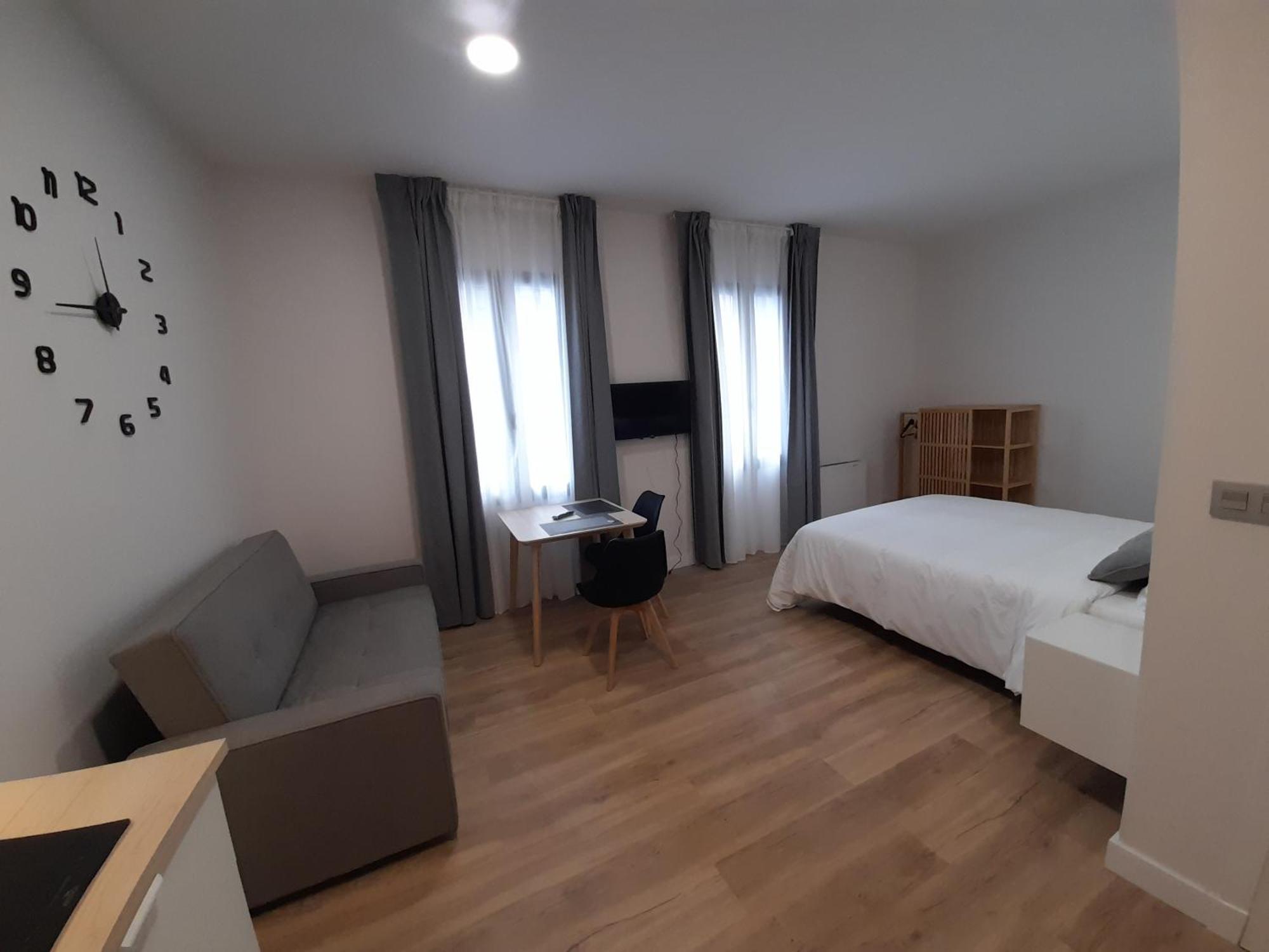 Apartamentos Recunchos Ourense Esterno foto